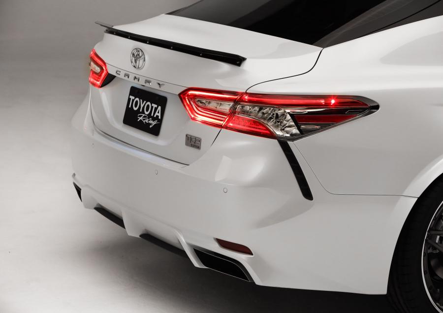 Детали экстерьера Toyota Camry by Daniel Suarez 2017 года  (фото 2 из 12)